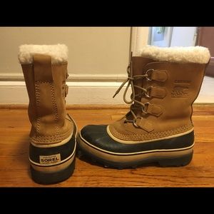 Sorel Caribou Boots Size 7.5